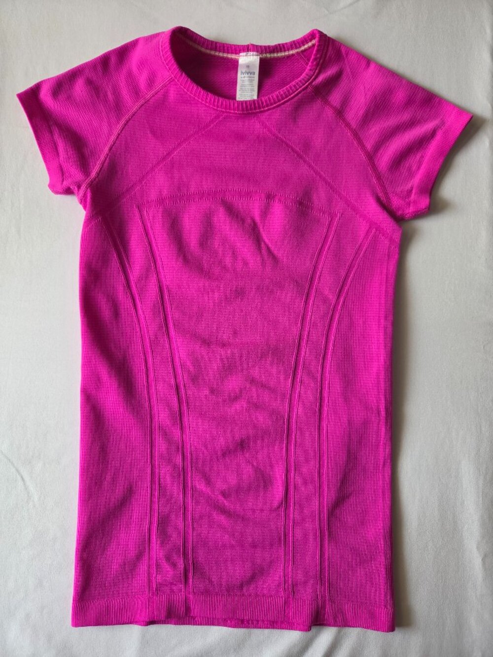 IVIVVA Hot Pink Active Tee Size 10